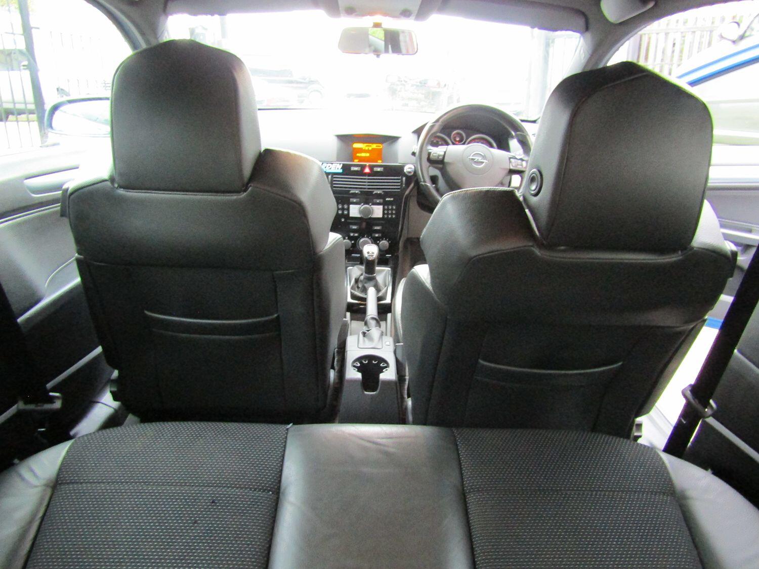 Used Vauxhall Astra 2011 for sale - 77213418: Photo 27