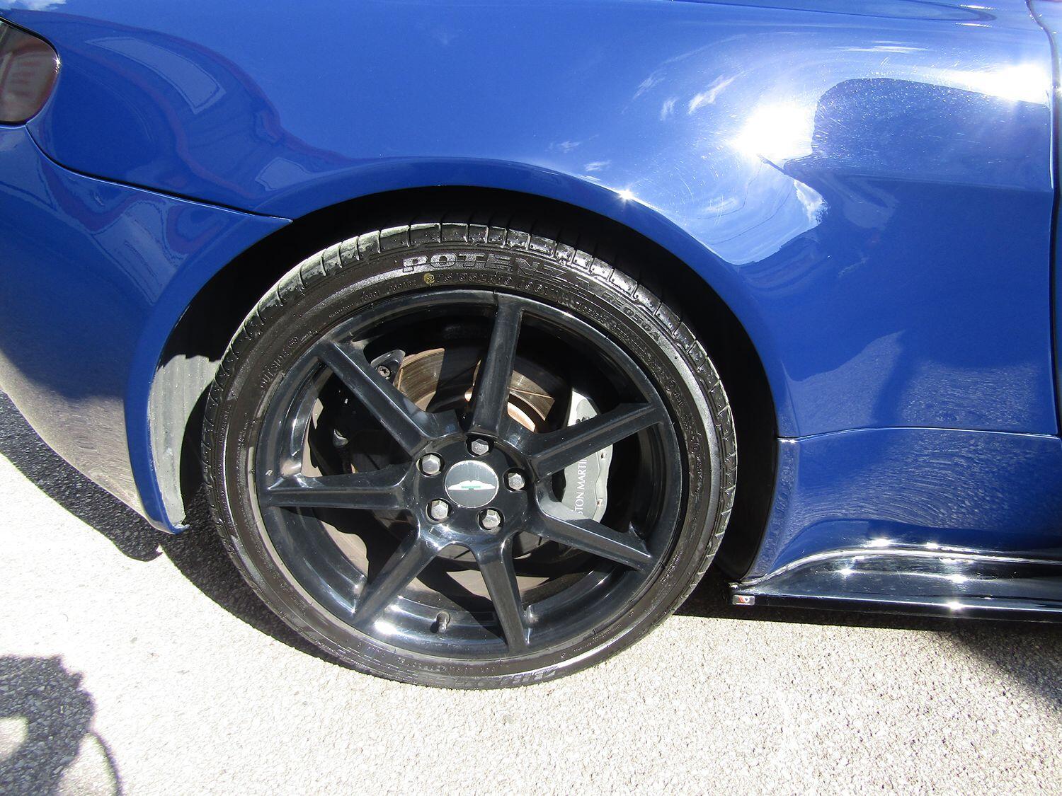 Used Aston Martin Vantage 2008 for sale - 76631535: Photo 9