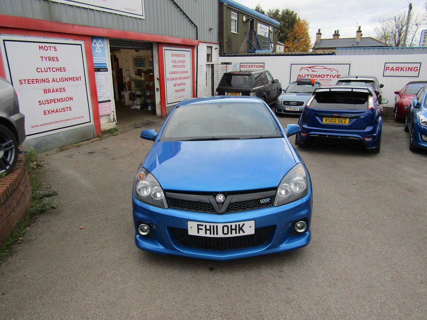 Used Vauxhall Astra 2011 for sale - 76631595: Photo 2