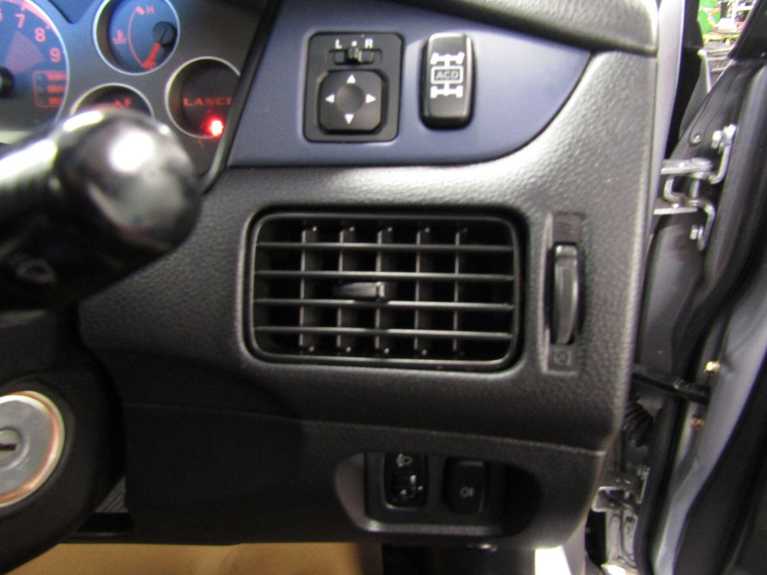 Used Mitsubishi Lancer 2004 for sale - 77213381: Photo 15