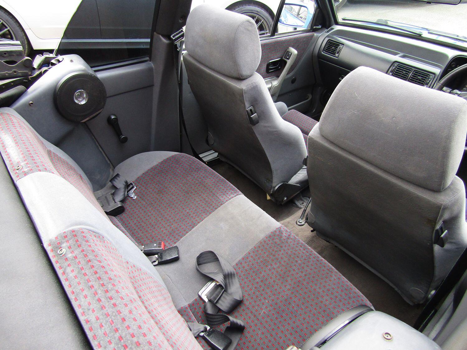 Used Ford Escort 1986 for sale - 77213416: Photo 35