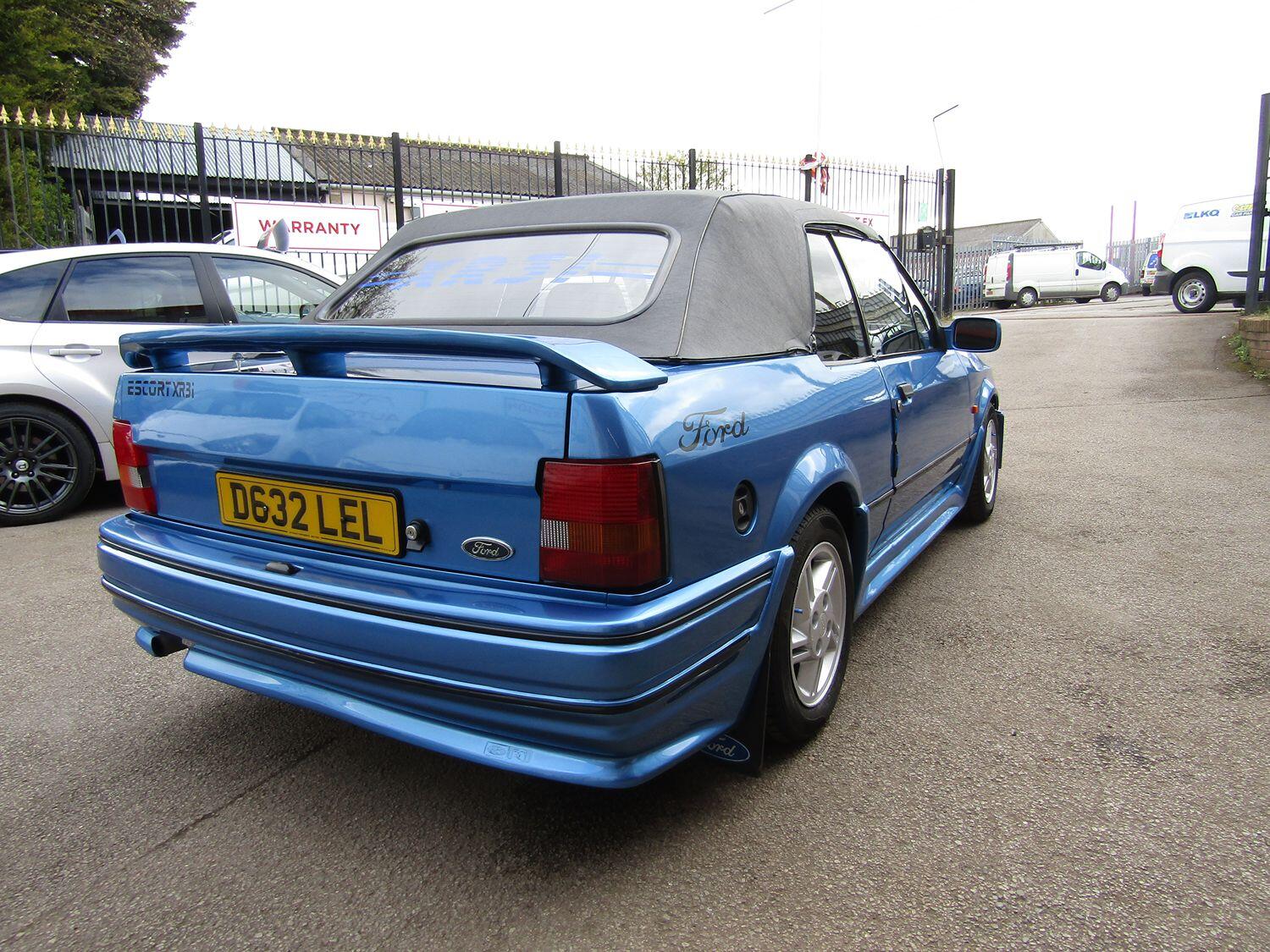 Used Ford Escort 1986 for sale - 77213416: Photo 8