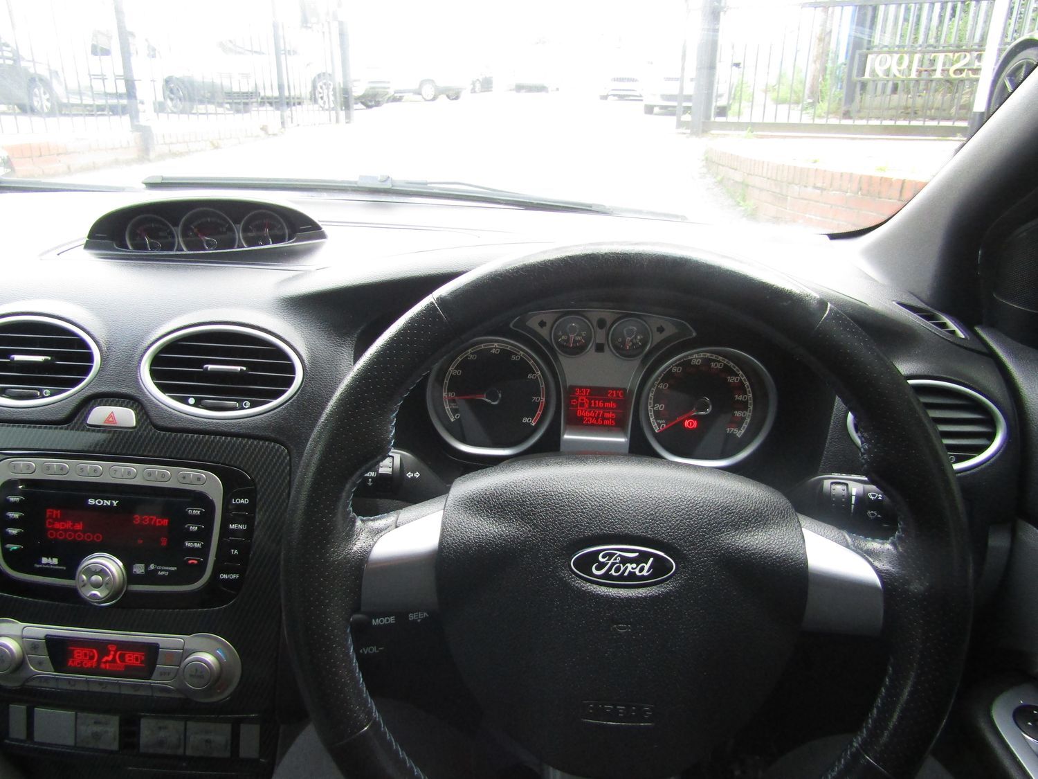 Used Ford Focus 2010 for sale - 77213500: Photo 20