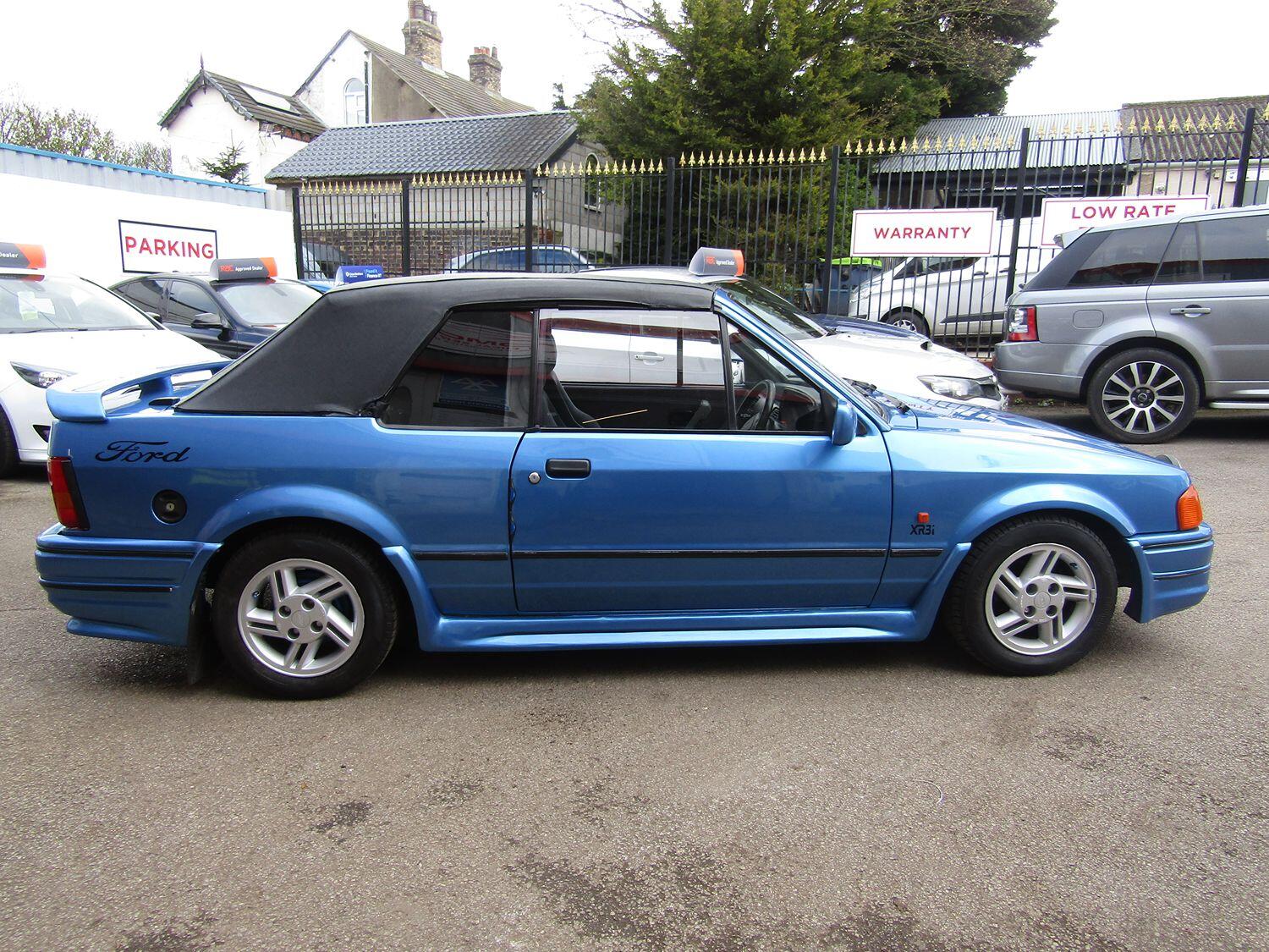 Used Ford Escort 1986 for sale - 76631589: Photo 10