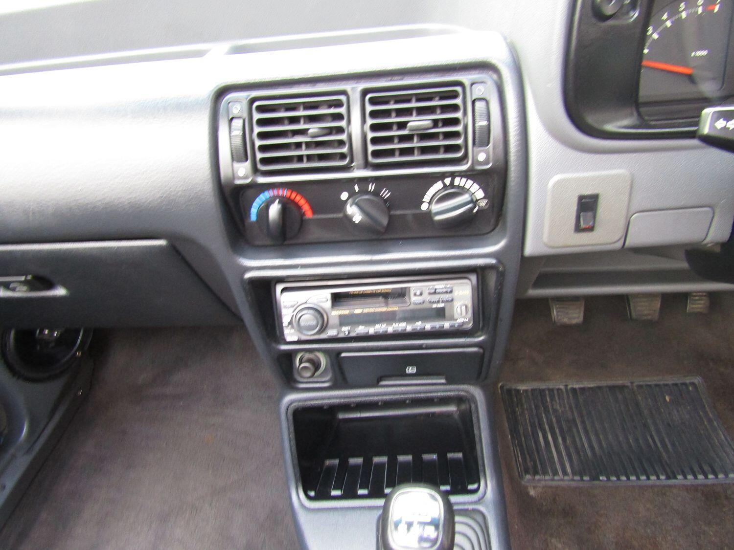 Used Ford Escort 1986 for sale - 76631589: Photo 27