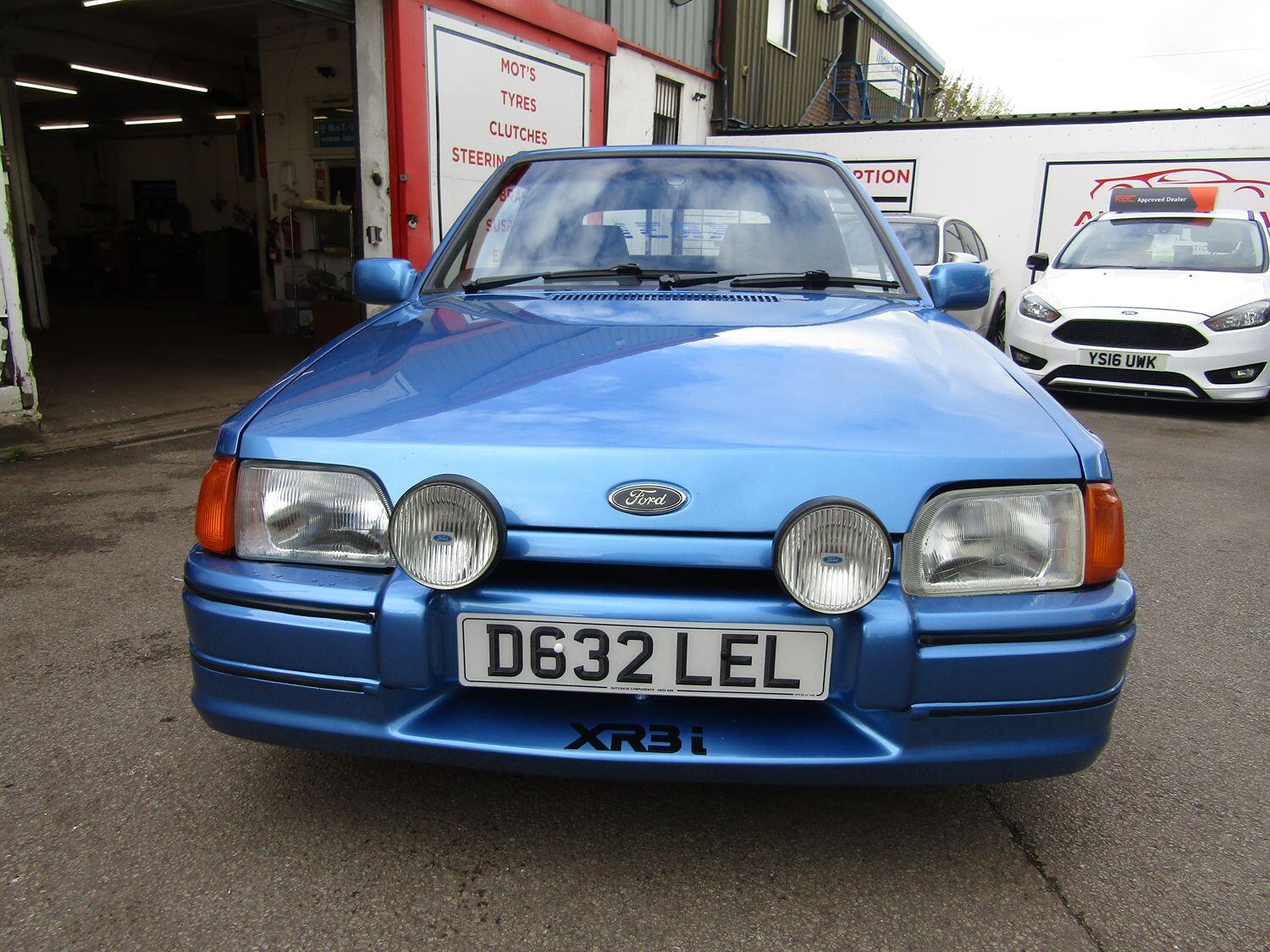 Used Ford Escort 1986 for sale - 76631589: Photo 3
