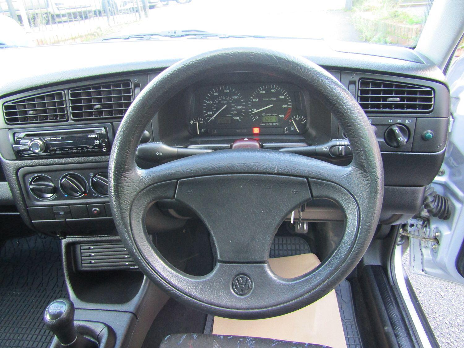 Used Volkswagen Golf 1994 for sale - 77213419: Photo 17