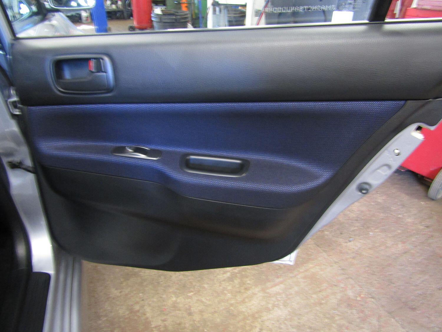 Used Mitsubishi Lancer 2004 for sale - 76911160: Photo 25