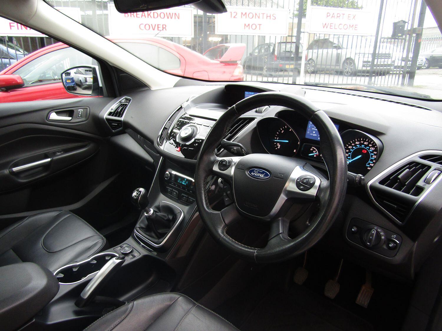 Used Ford Kuga 2015 for sale - 76631534: Photo 15