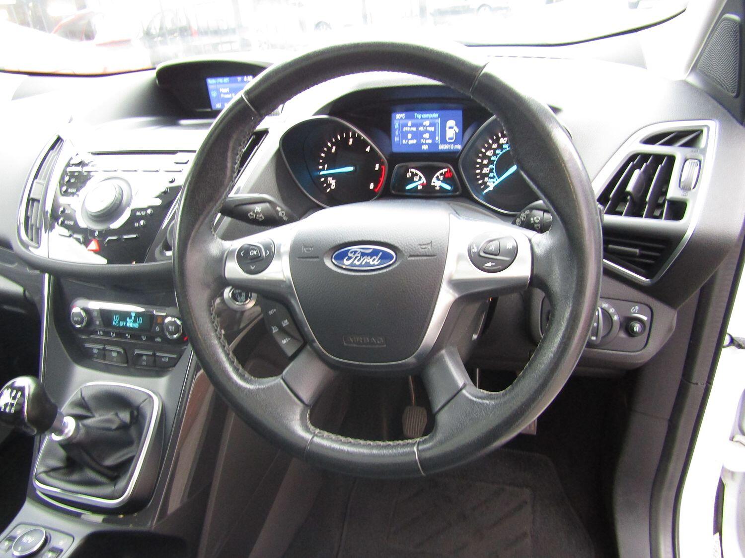 Used Ford Kuga 2015 for sale - 76631534: Photo 17