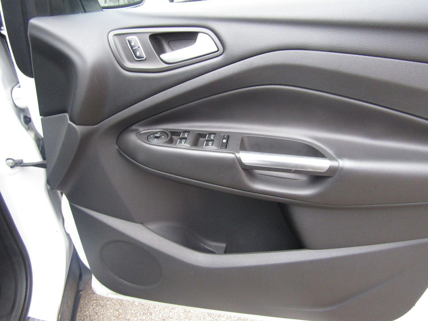 Used Ford Kuga 2015 for sale - 76631534: Photo 18