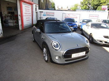 Used MINI Convertible 2018 for sale - 79105009: Photo