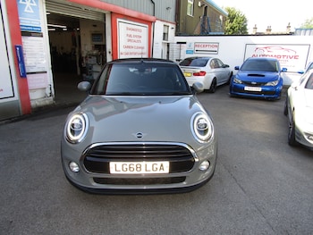 Used MINI Convertible 2018 for sale - 79105009: Photo