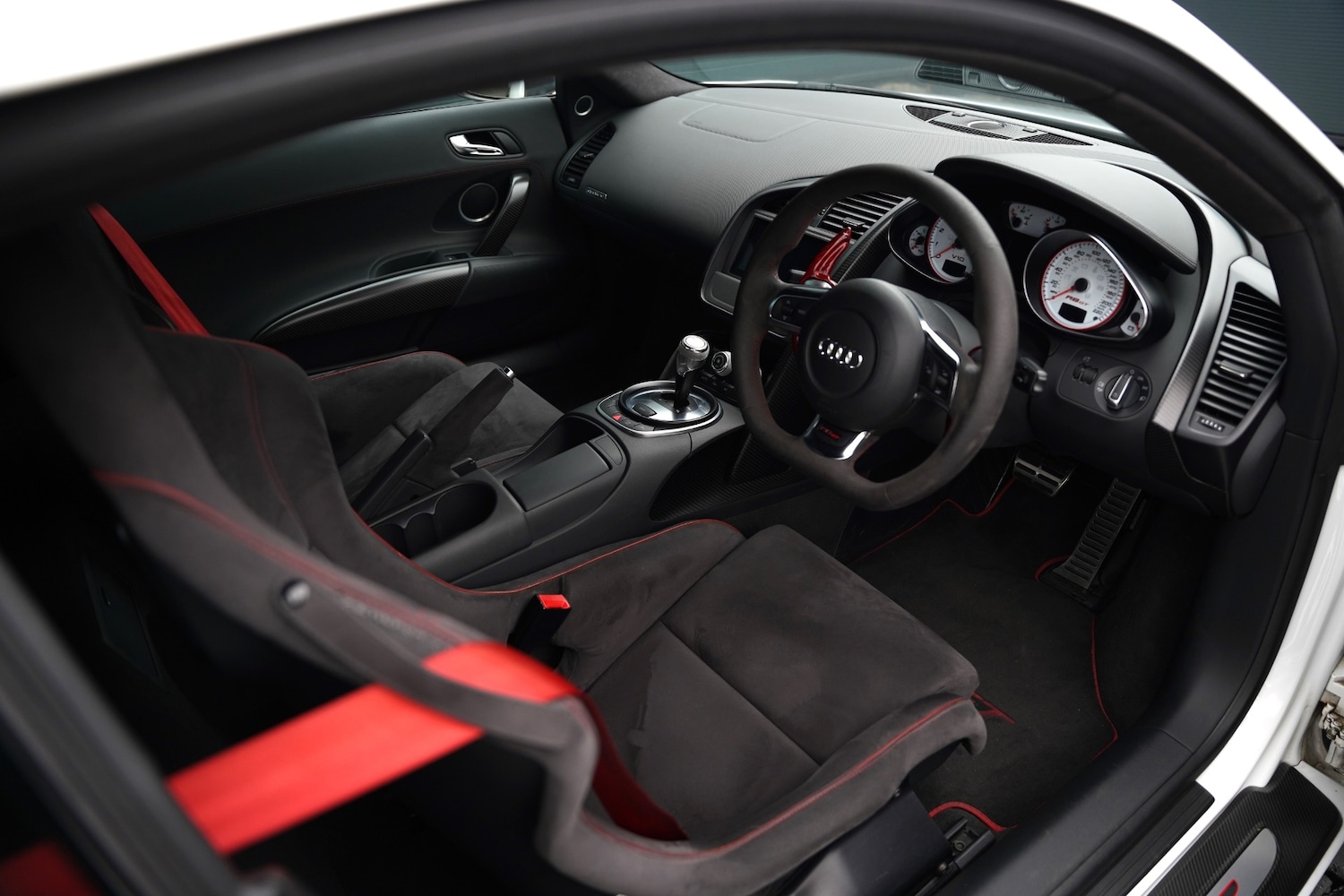 Used Audi R8 2011 for sale - 76987122: Photo 12