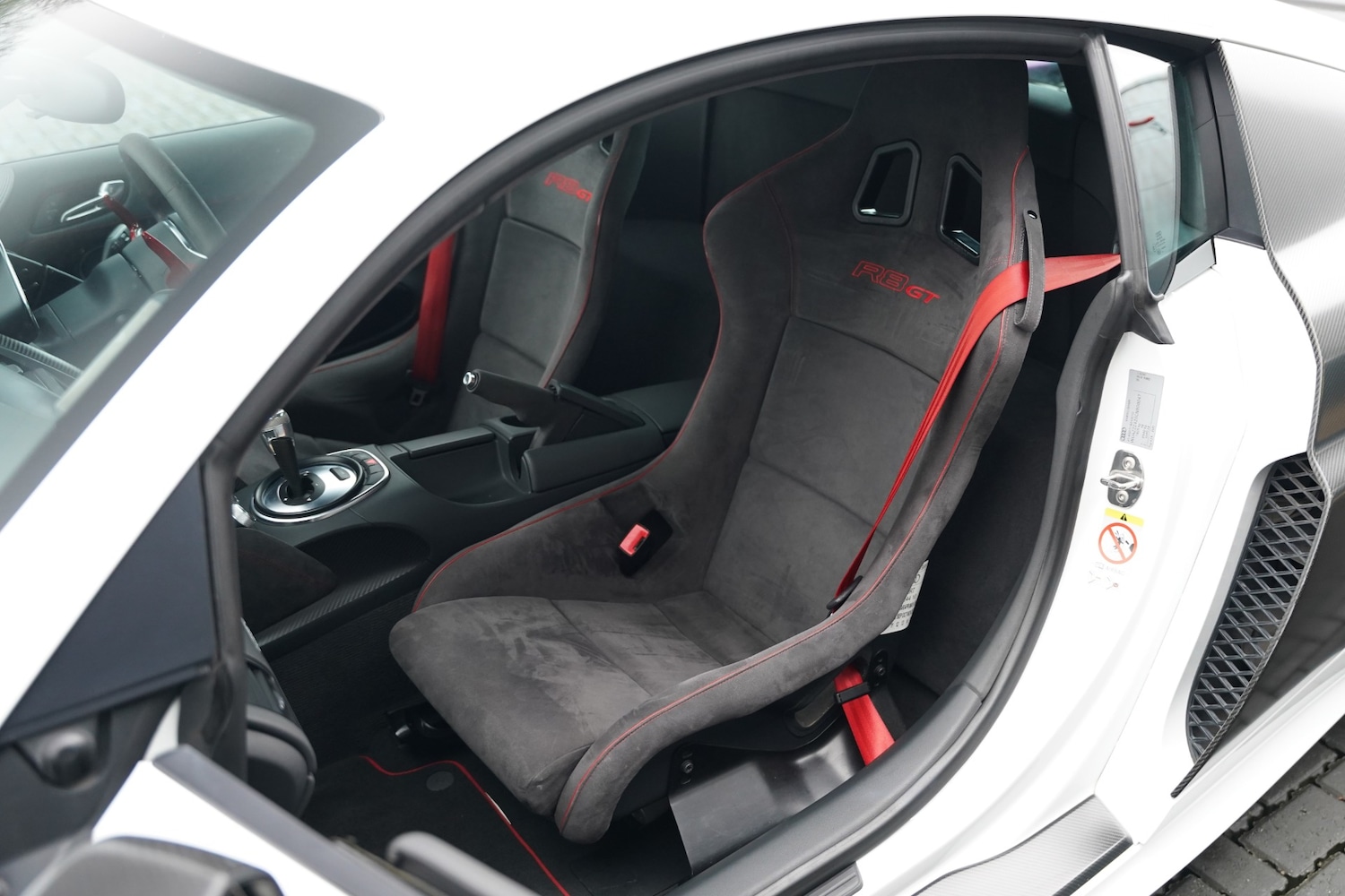 Used Audi R8 2011 for sale - 76987122: Photo 16