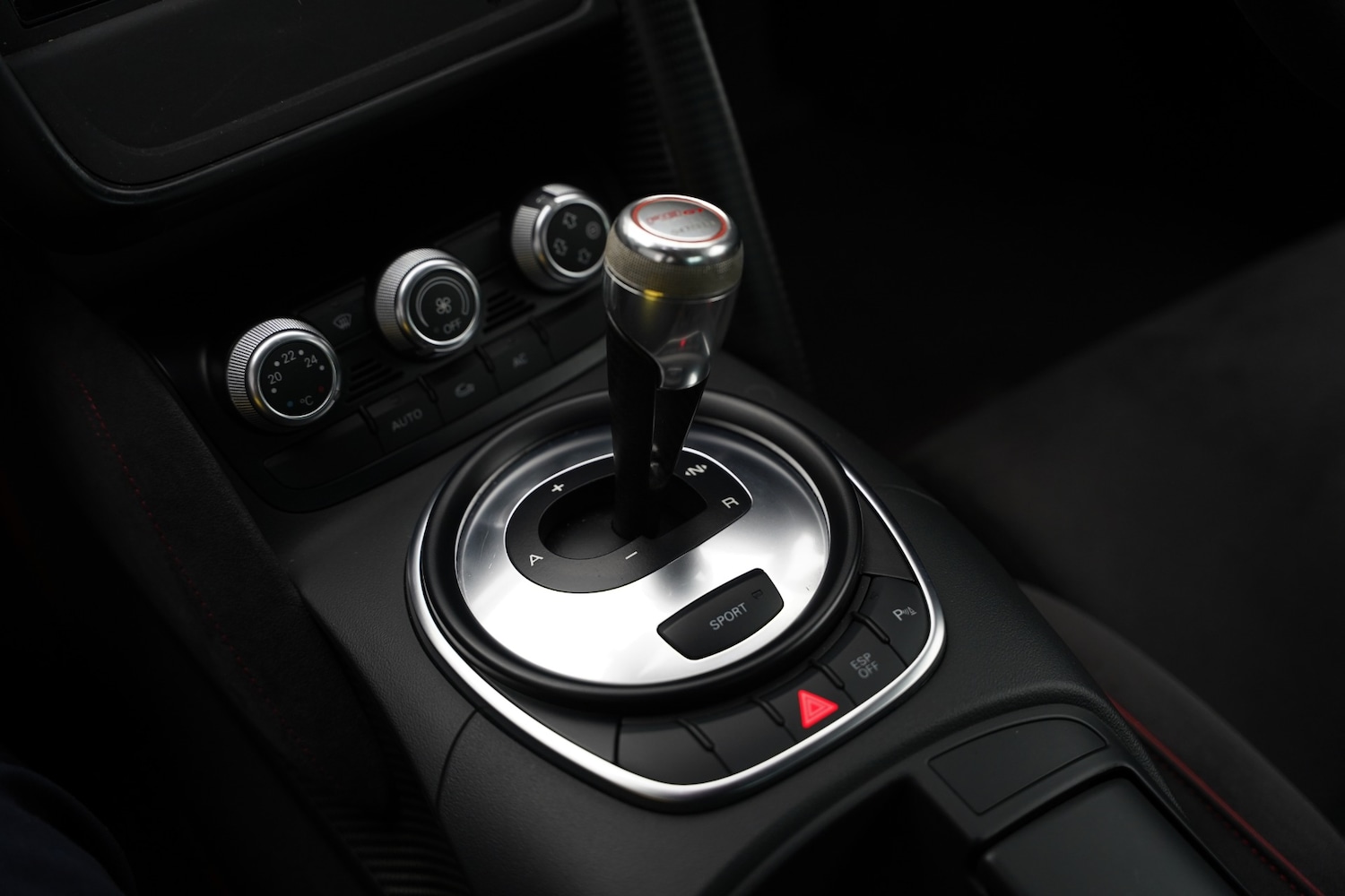 Used Audi R8 2011 for sale - 76987122: Photo 87