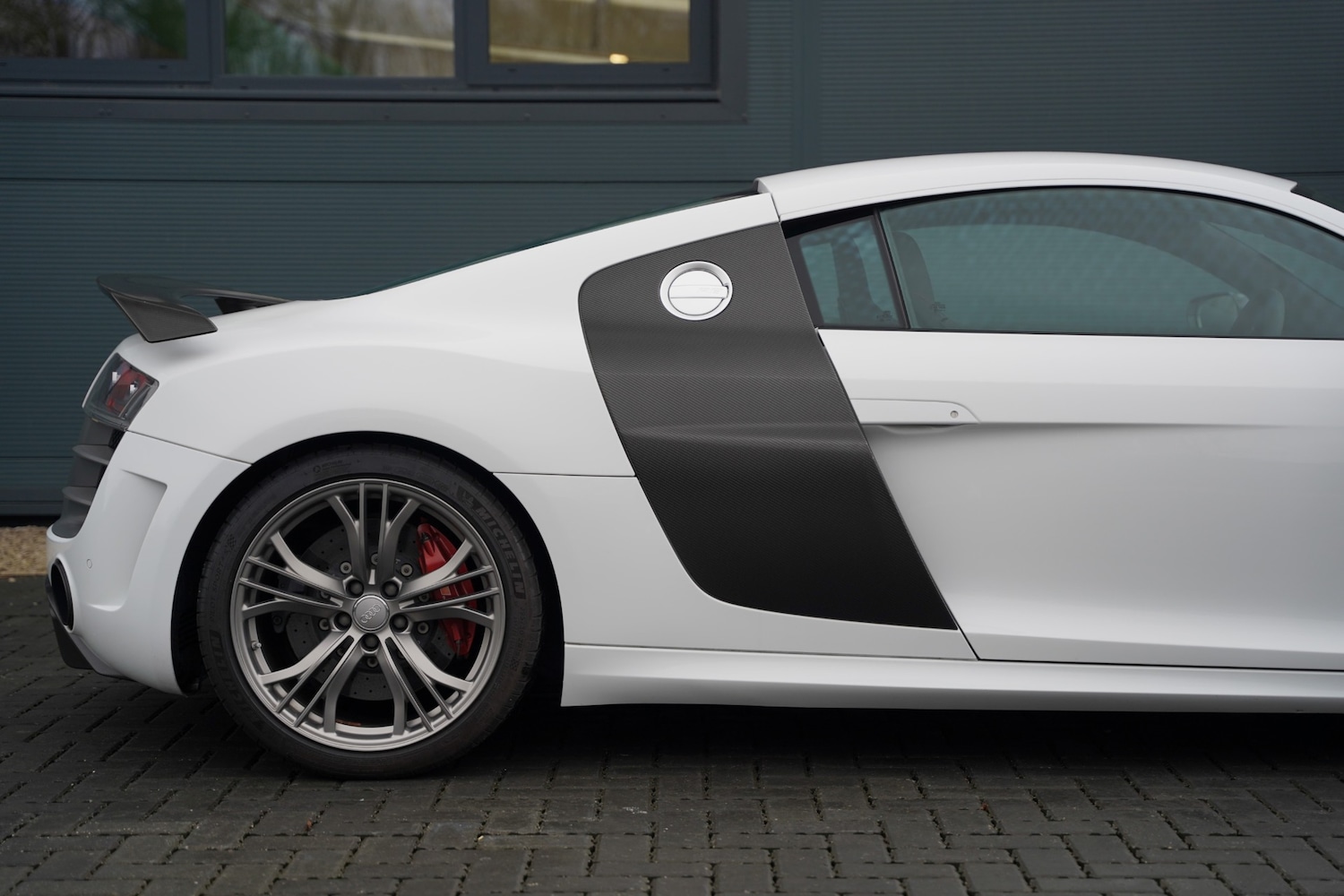 Used Audi R8 2011 for sale - 76987122: Photo 9
