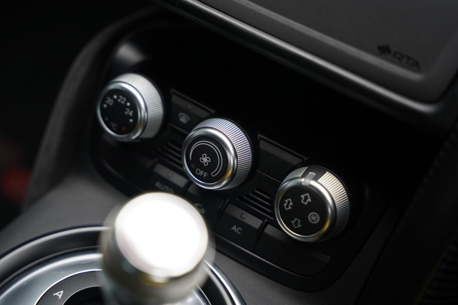 Used Audi R8 2011 for sale - 76987122: Photo 92