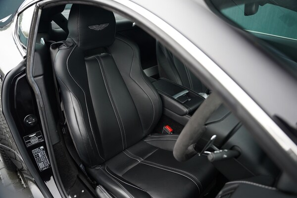 Used Aston Martin Vantage 2014 for sale - 73758295: Photo 13