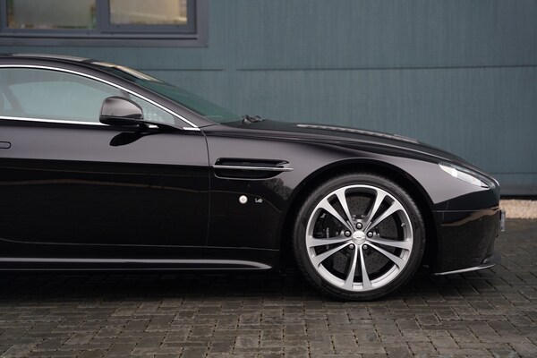 Used Aston Martin Vantage 2014 for sale - 73758295: Photo 24
