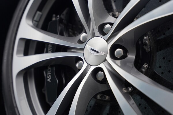 Used Aston Martin Vantage 2014 for sale - 73758295: Photo 32