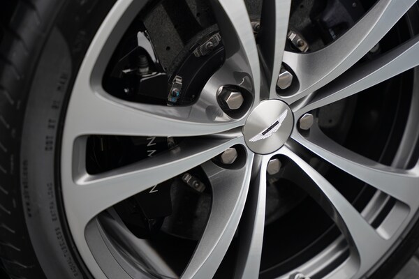 Used Aston Martin Vantage 2014 for sale - 73758295: Photo 34