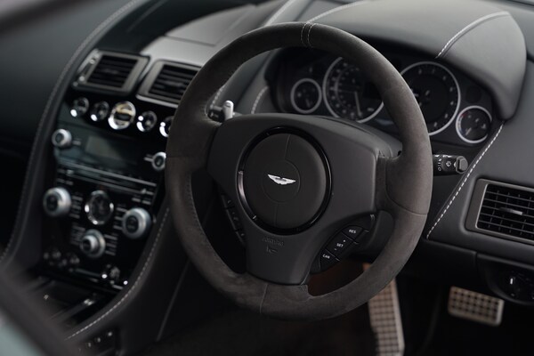 Used Aston Martin Vantage 2014 for sale - 73758295: Photo 52