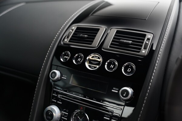 Used Aston Martin Vantage 2014 for sale - 73758295: Photo 54