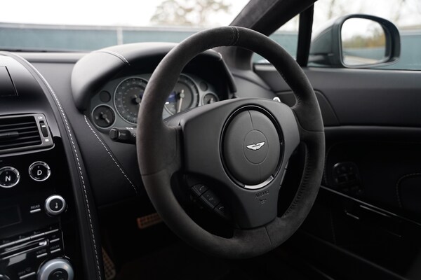 Used Aston Martin Vantage 2014 for sale - 73758295: Photo 65