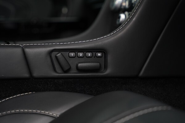 Used Aston Martin Vantage 2014 for sale - 73758295: Photo 72