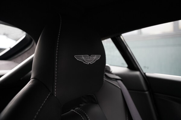 Used Aston Martin Vantage 2014 for sale - 73758295: Photo 75