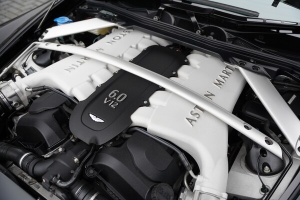 Used Aston Martin Vantage 2014 for sale - 73758295: Photo 82