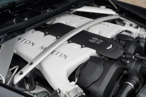 Used Aston Martin Vantage 2014 for sale - 73758295: Photo 83