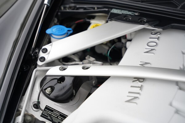 Used Aston Martin Vantage 2014 for sale - 73758295: Photo 89