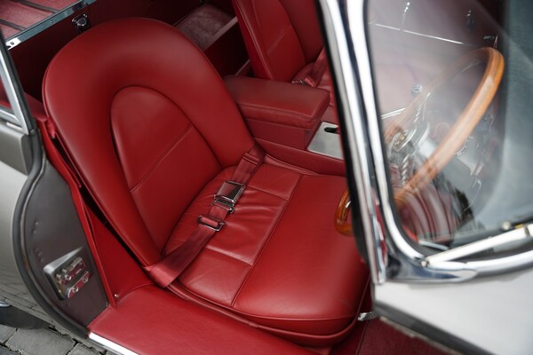 Used Jaguar E-Type 1963 for sale - 74357771: Photo 13