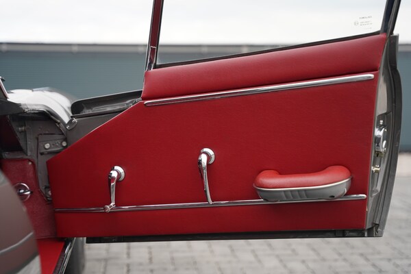 Used Jaguar E-Type 1963 for sale - 74357771: Photo 14