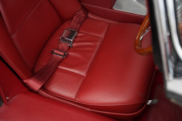 Used Jaguar E-Type 1963 for sale - 74357771: Photo 19