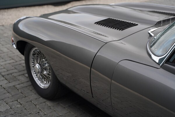Used Jaguar E-Type 1963 for sale - 74357771: Photo 27