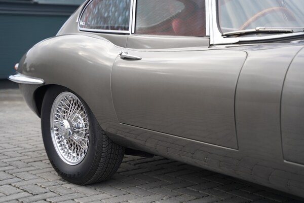 Used Jaguar E-Type 1963 for sale - 74357771: Photo 28