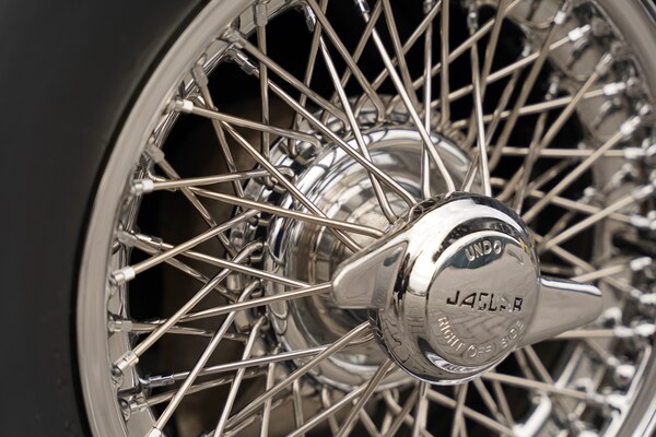 Used Jaguar E-Type 1963 for sale - 74357771: Photo 37