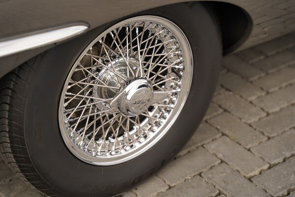 Used Jaguar E-Type 1963 for sale - 74357771: Photo 38