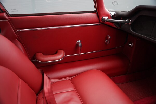Used Jaguar E-Type 1963 for sale - 74357771: Photo 41