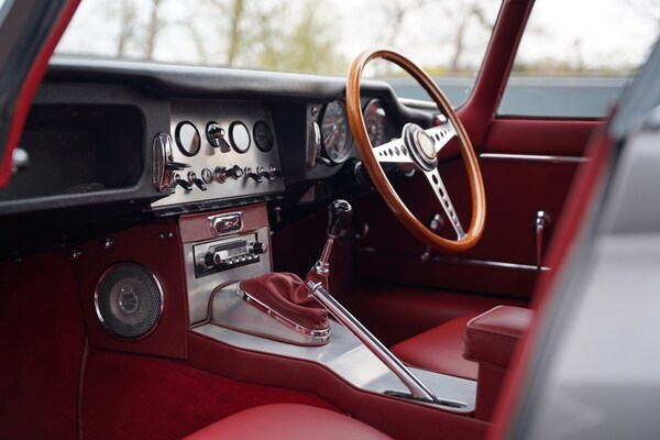 Used Jaguar E-Type 1963 for sale - 74357771: Photo 42