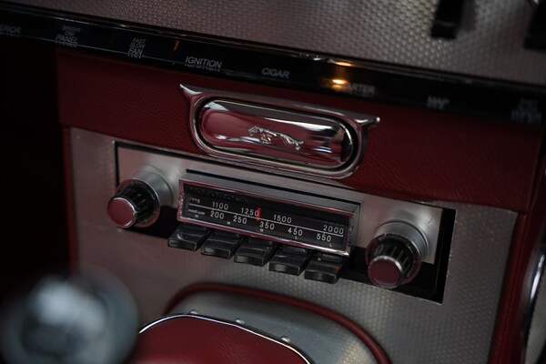 Used Jaguar E-Type 1963 for sale - 74357771: Photo 48