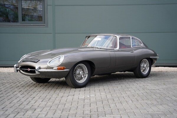 Used Jaguar E-Type 1963 for sale - 74357771: Photo 4