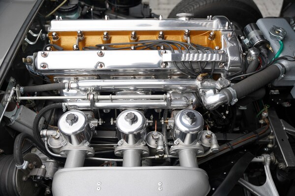 Used Jaguar E-Type 1963 for sale - 74357771: Photo 58