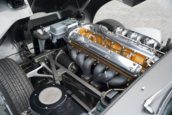Used Jaguar E-Type 1963 for sale - 74357771: Photo 60