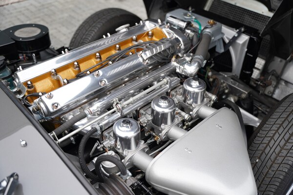 Used Jaguar E-Type 1963 for sale - 74357771: Photo 61