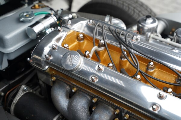 Used Jaguar E-Type 1963 for sale - 74357771: Photo 64