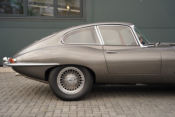 Used Jaguar E-Type 1963 for sale - 74357771: Photo 9